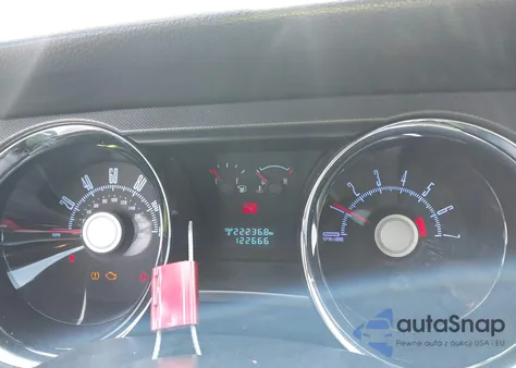 2010 Ford Mustang V6 z USA, uszkodzony, nr VIN 1ZVBP8AN7A5176025